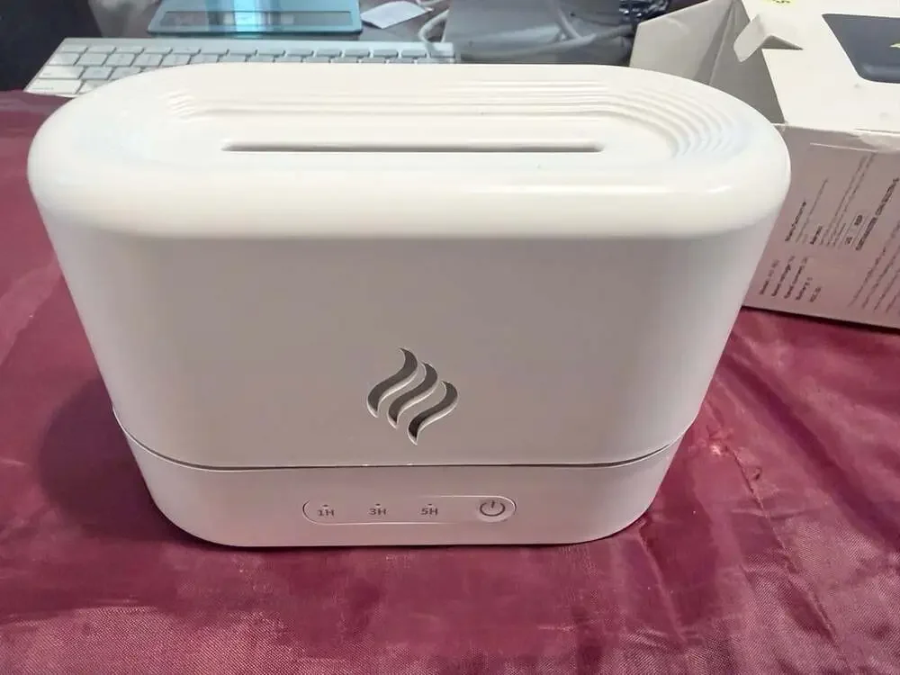 Flame Essential Oil Diffuser Humidifier Model HX-651 White